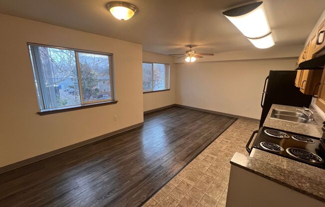 1 bed, 1 bath, $1,150, Unit 304