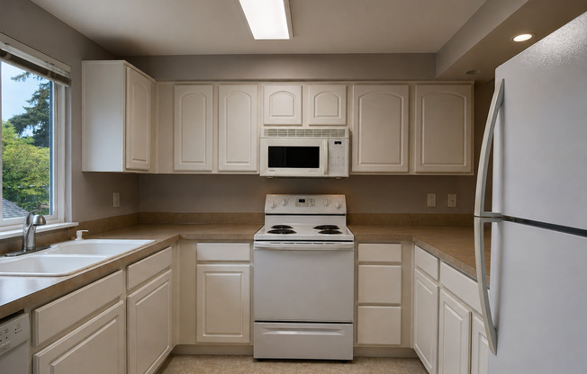 Spacious 1 Bedroom Condo for Lease in Salmon Creek - 13216 NE Salmon Creek Ave #S2