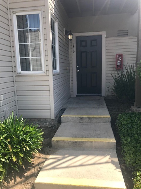 2 beds, 2 baths, 900 sqft, $2,025, Unit 158
