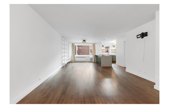 411 E 53 ST