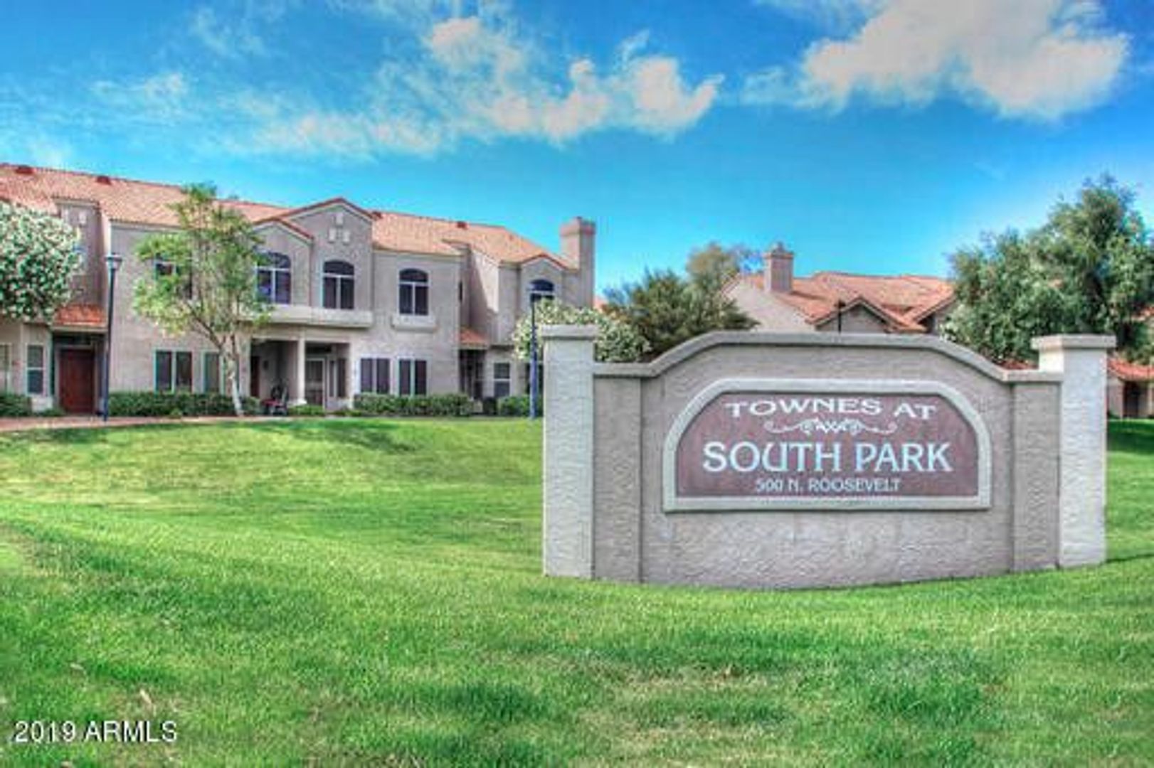 Great Chandler apartment with two master suites!