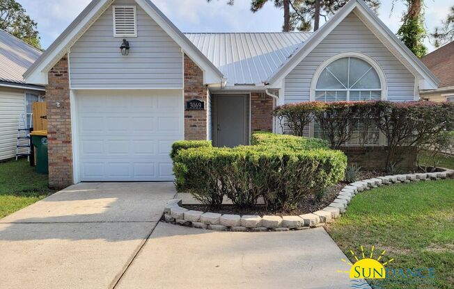 Charming 3-Bedroom, 2-Bathroom Home in Yorktown, Fort Walton Beach!