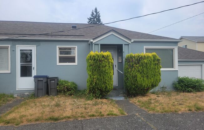 Charming 2 Bedroom Duplex