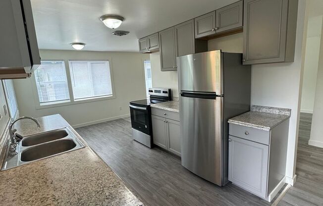 8830- 8832 9th Ave SW