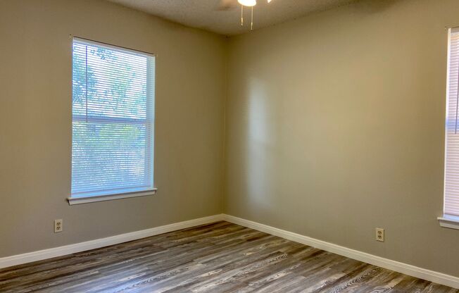 Precious 3 bedroom 2 bath home! Just updated and looks amazing!