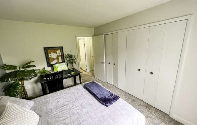 extra bedrooms Maple Place Apartments - Southfield MI