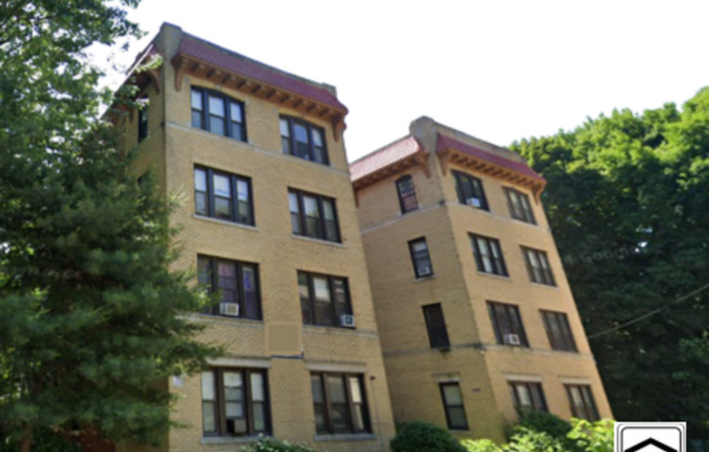 Bowdoin Street Apartments