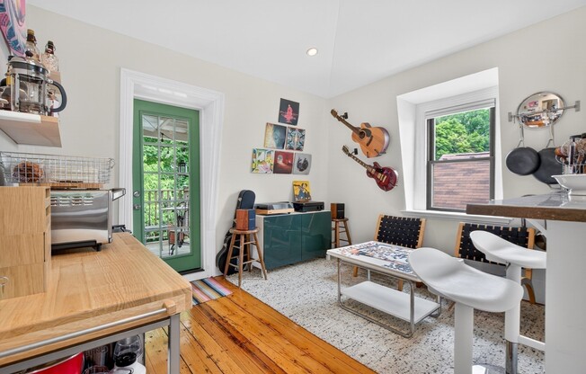113 CHESTNUT AVE