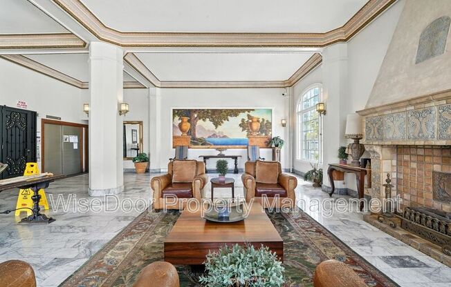 360 W Ocean Boulevard