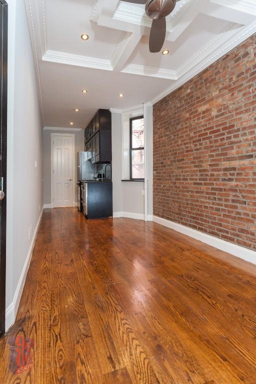3 W 103 ST
