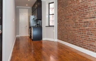 2 beds, 1 bath, $3,995, Unit 3FE
