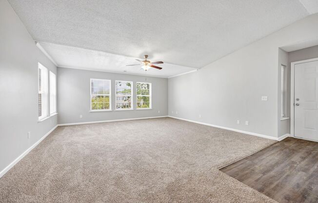 2 beds, 2 baths, 1,350 sqft, $1,380, Unit 418-418E