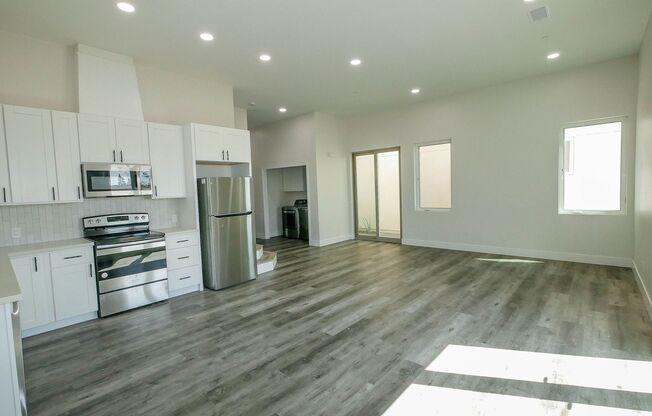 5535-5539 Potomac St.