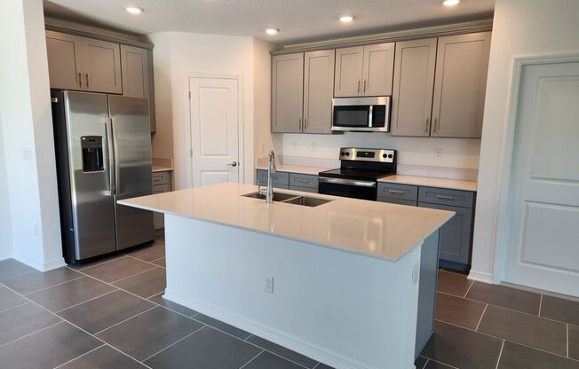 Beautiful 2 story 4 bedroom, 2.5 bathroom