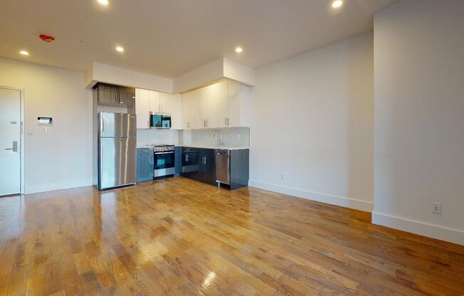 138 28 QUEENS BLVD