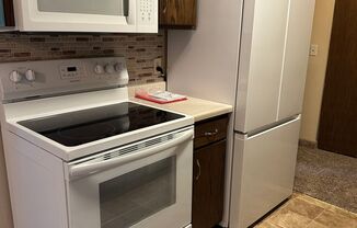 1 bed, 1 bath, $1,300