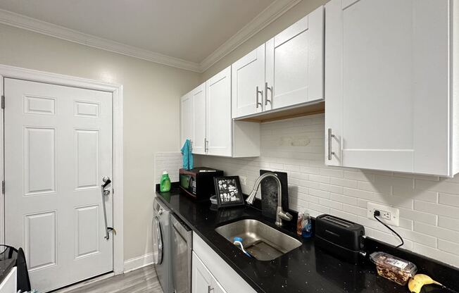 3815 5 N GREENVIEW