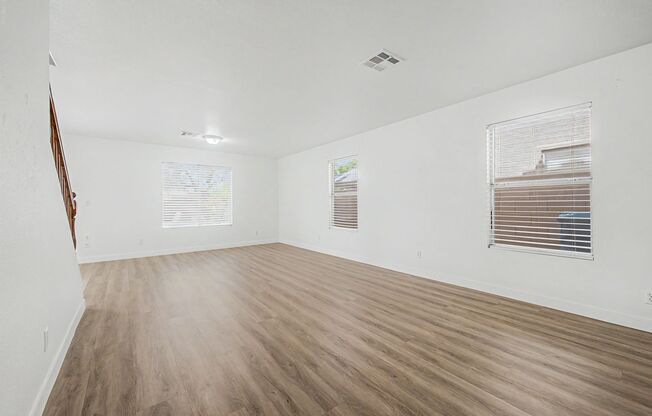 4-Bedroom Home in Summerlin with pool!