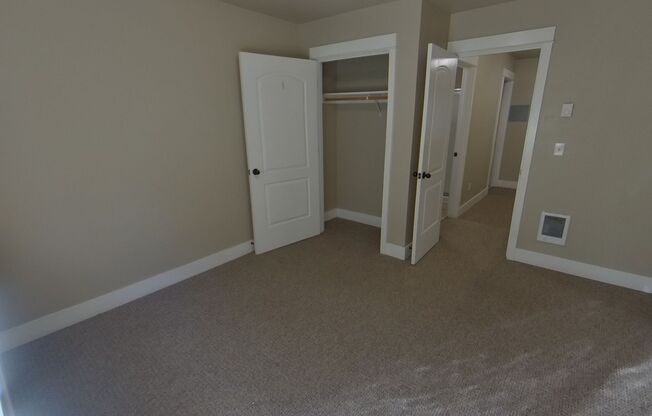 2 beds, 1.5 baths, $1,650, Unit 2