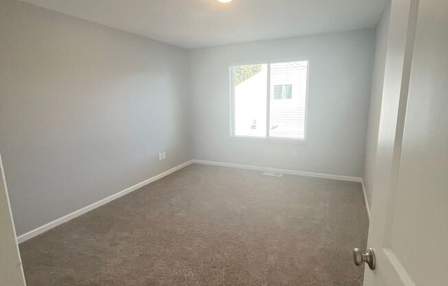 2 beds, 1 bath, $2,250