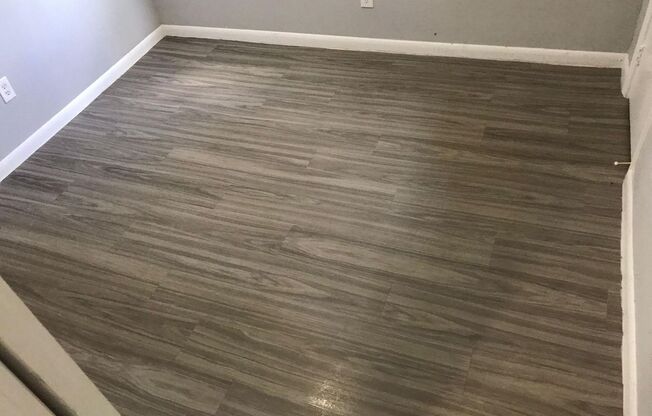2 beds, 1 bath, 750 sqft, $1,800, Unit 5200-4