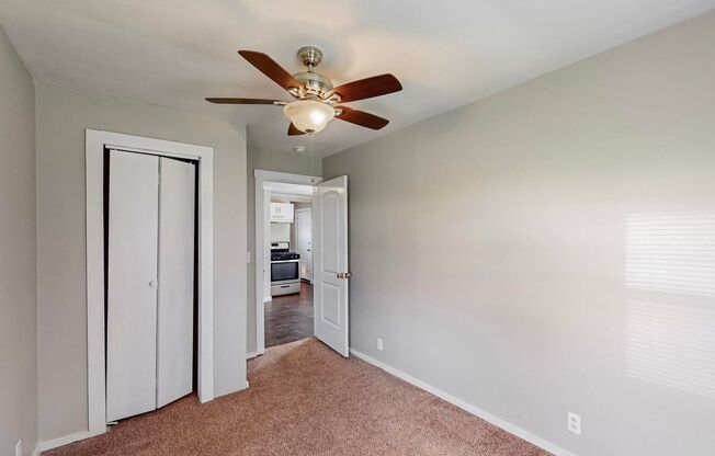 3 beds, 1 bath, $1,225