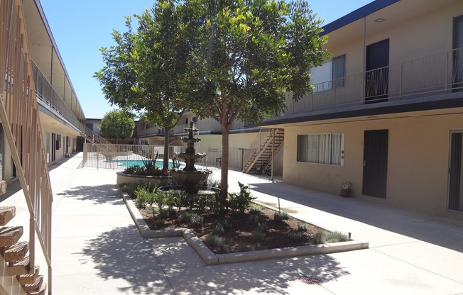 Studio, 1 bath, 200 sqft, $1,355, Unit JR. UNIT