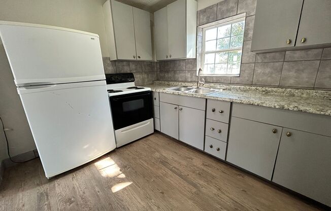 2Bed/1Bath Available