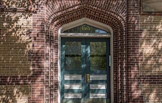 The Pelham - Exterior