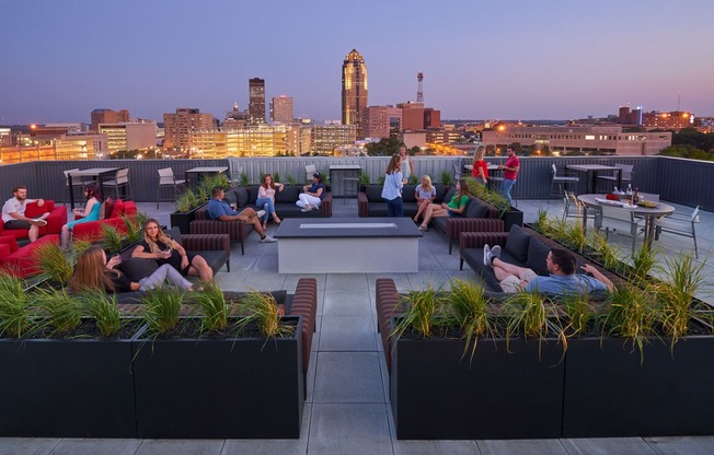 VUE | Rooftop Patio | Amenities at Vue apartments in Des Moines, IA