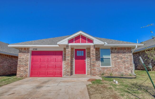 Brand New Construction in Varenna Landing! Storm shelter and lawn care included!