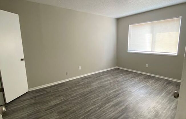 2 beds, 2 baths, 913 sqft, $895