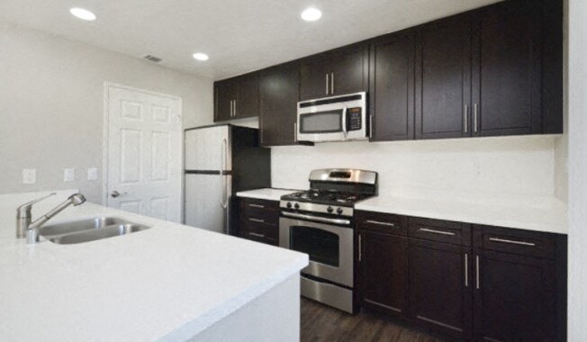 Westcreek Apartments Kitchen