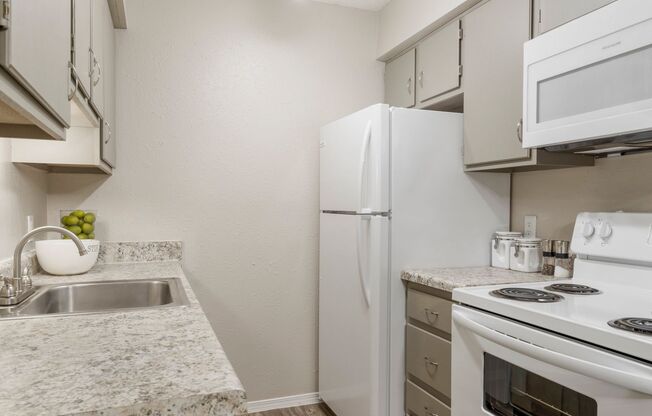 2 beds, 1 bath, 850 sqft, $909, Unit 6224-4