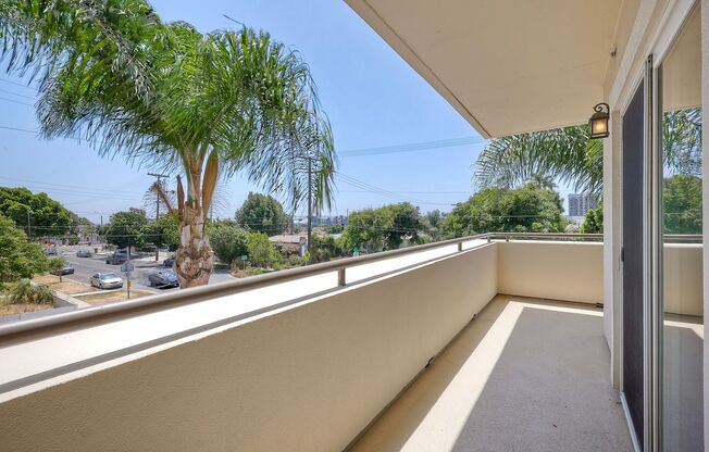 4 beds, 3.5 baths, 2,800 sqft, $4,695, Unit 210