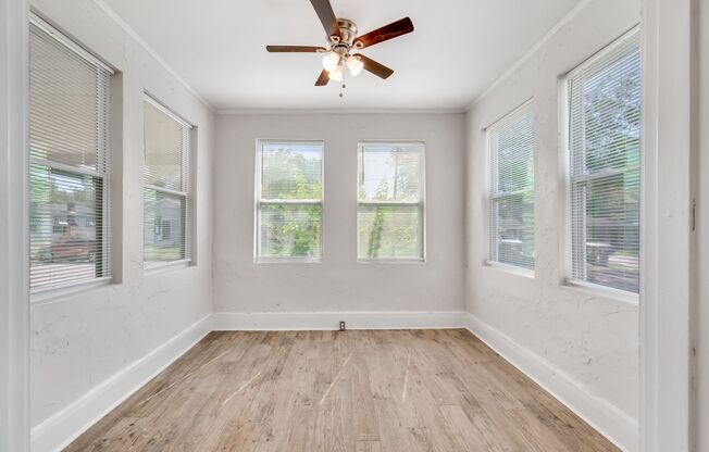 Beautiful, Newly Renovated 2/1 Apartment in Seminole Heights!