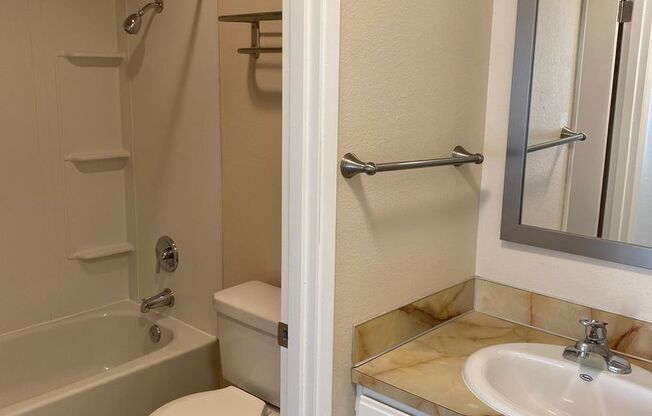 1 bed, 1 bath, 410 sqft, $1,450, Unit 201