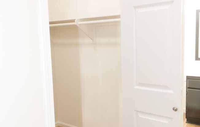 1 bed, 1 bath, 660 sqft, $2,120, Unit 65-101
