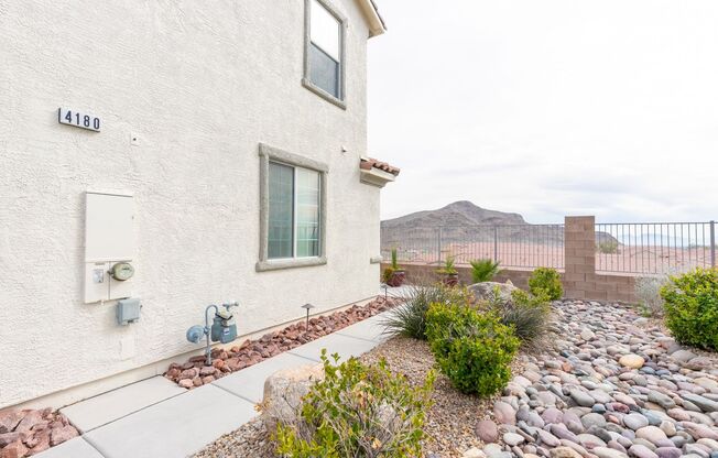 Town home with a strip View