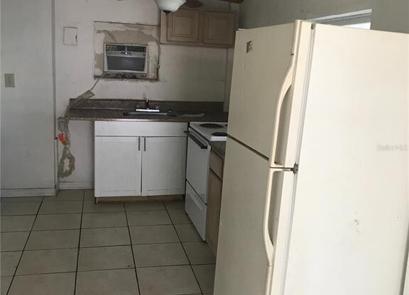 1201 22 AVE S
