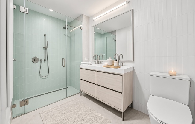 2 beds, 2 baths, $5,383, Unit 5L