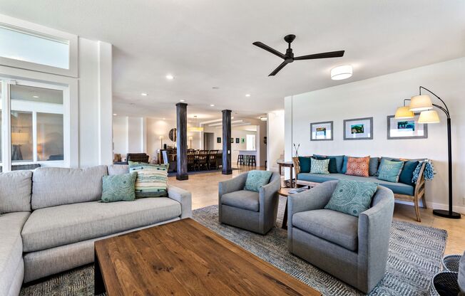 Hawaii Life Presents Hale Maluhia Beachfront Luxury 3 bedroom 3.5 Bath