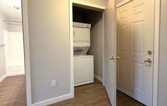 1 bed, 1 bath, 675 sqft, $1,550, Unit 504