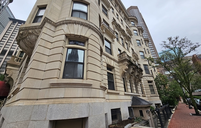 Studio, 1 bath, 275 sqft, $2,100, Unit 500