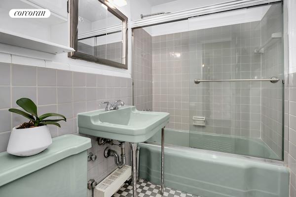 1 bed, 1 bath, $4,600, Unit 2M