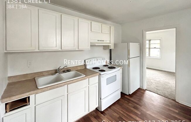 3 beds, 1 bath, $1,650