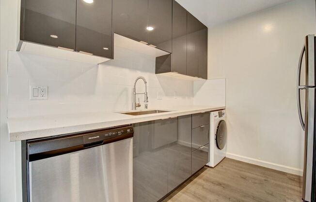 1 bed, 1 bath, 565 sqft, $2,850, Unit 1