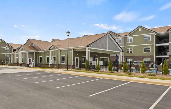 Grande at Geyser Falls Luxury Apartments Clubhouse with Pool