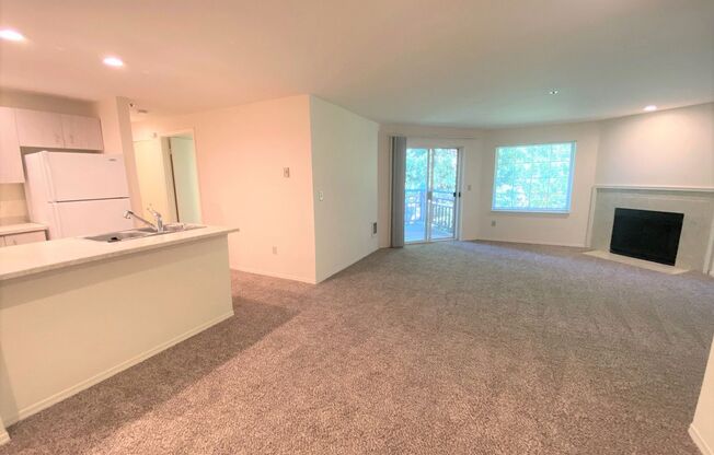 2 beds, 2 baths, 990 sqft, $2,530, Unit B 118