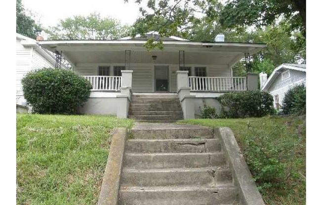 BEAUTIFUL 3 BED/ 1 BATH HOME READY FOR MOVE IN JULY!